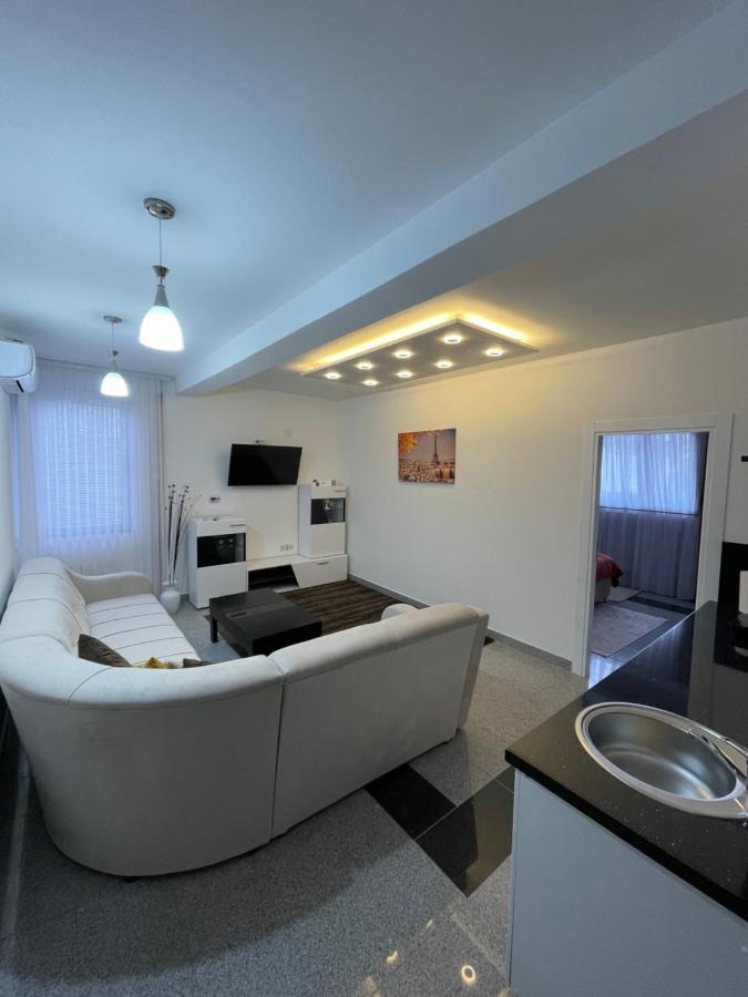 Luna Apartment Нови-Пазар Экстерьер фото